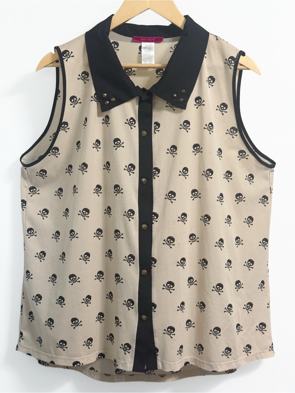 Julie’s Closet Skull Print Studded Sleeveless Blouse Size 2X
